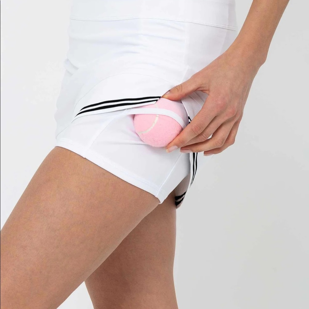 Inphorm NYC NWT 93.00 size small tennis skirt